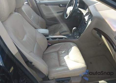 2002 Volvo V70 Xc из США, поврежденный, VIN YV1SZ58D521048023